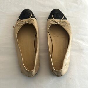 Chanel Beige and Black Women's Ballet Flats